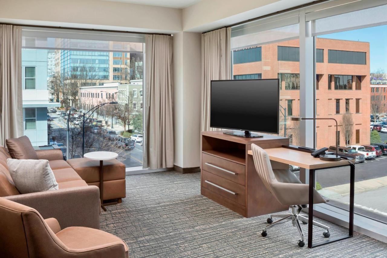 Residence Inn By Marriott Greenville Downtown Екстер'єр фото