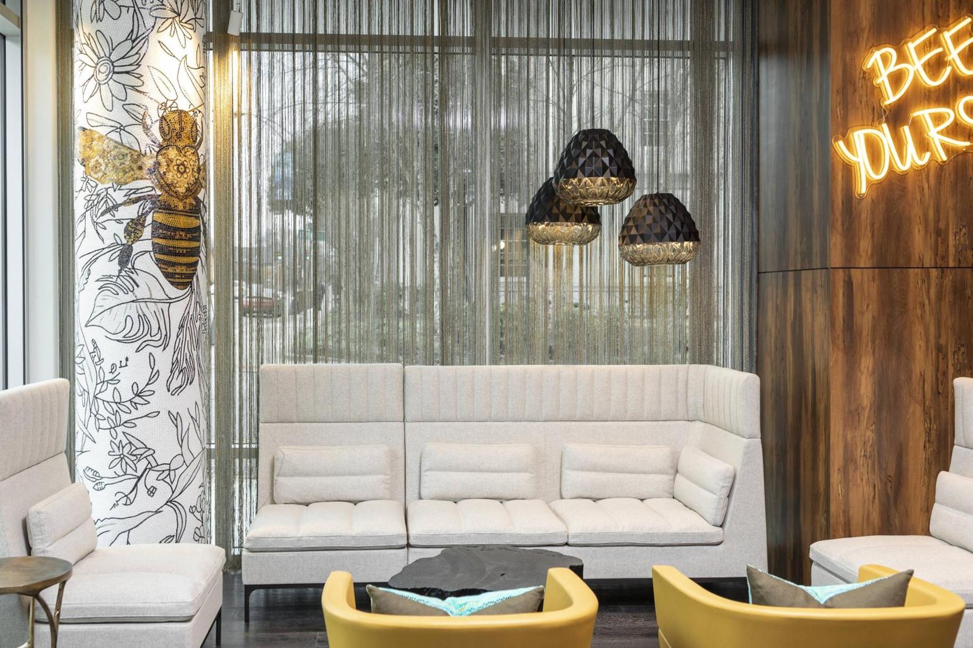 Residence Inn By Marriott Greenville Downtown Екстер'єр фото